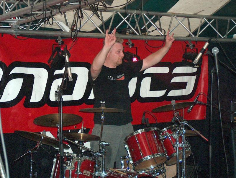 ./20030802_Paranoiacs_Zoersel_DeNon/28.jpg