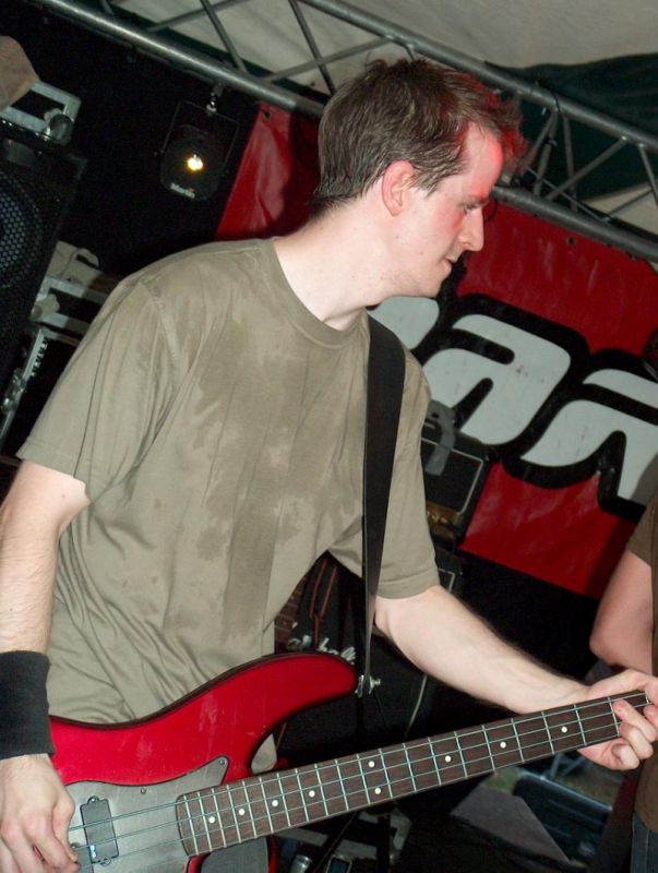 ./20030802_Paranoiacs_Zoersel_DeNon/36.jpg