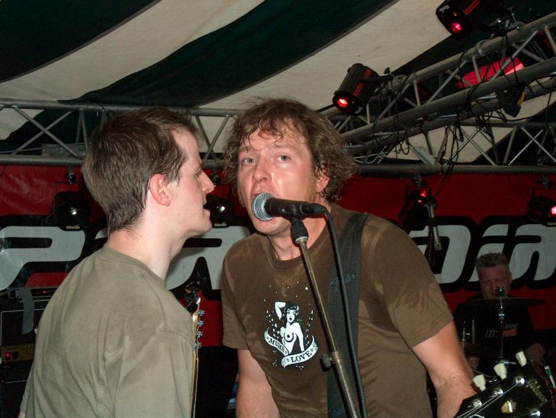 ./20030802_Paranoiacs_Zoersel_DeNon/41.jpg
